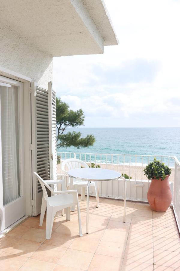 Apartamentos Aromar プラヤ・デアロ エクステリア 写真